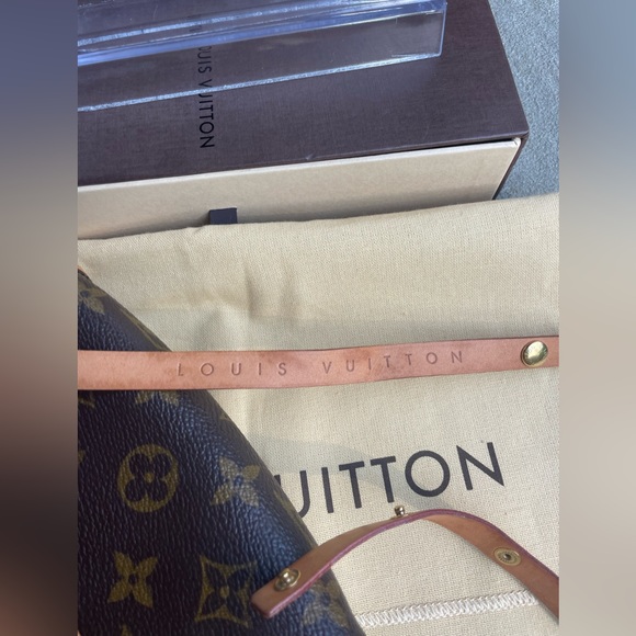 Louis Vuitton Pochette Florentine Monogram Belt Bag Full Inclusion - Picture 12 of 13